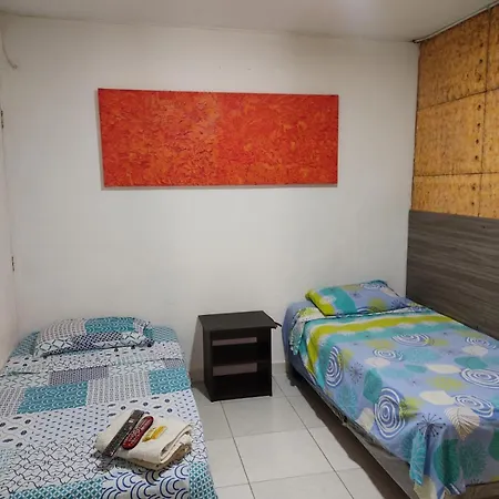 Home To Go Hostal Apartamentos